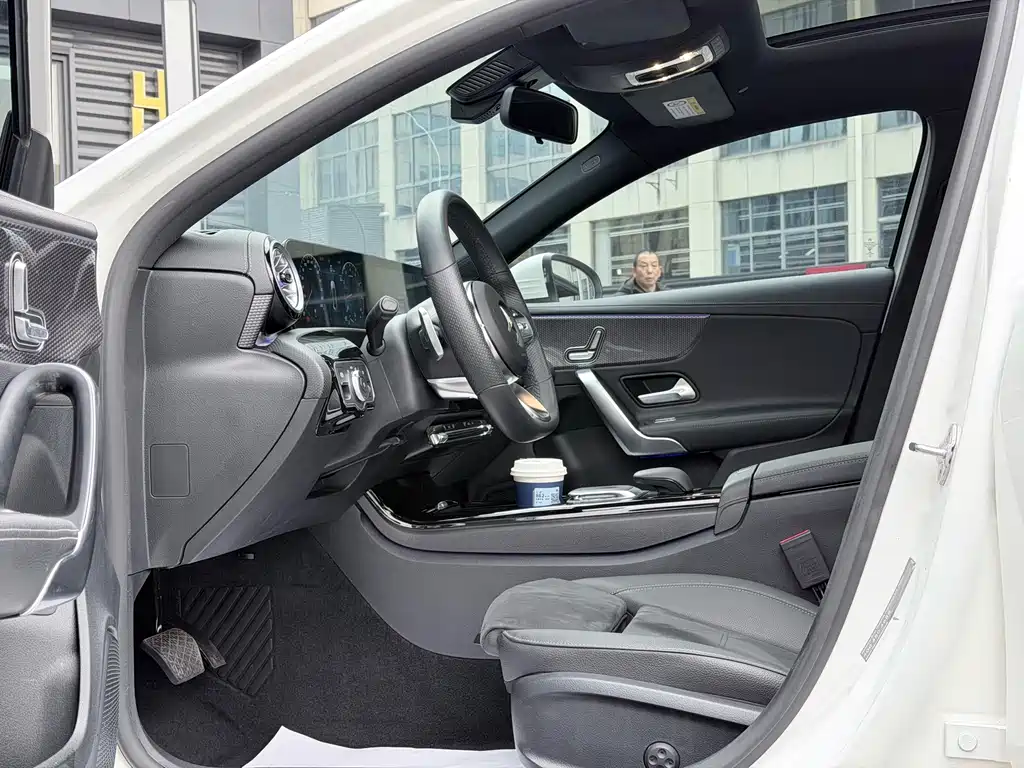 MERCEDES-BENZ A CLASS