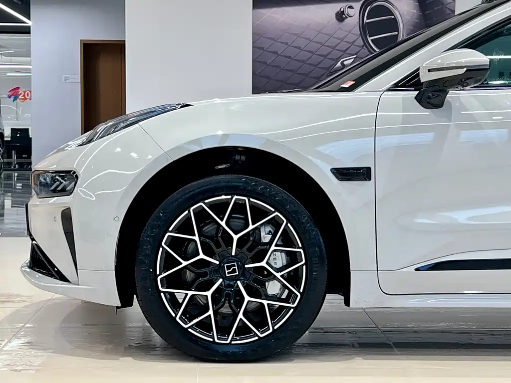 ZEEKR EXTREME KRYPTON 001