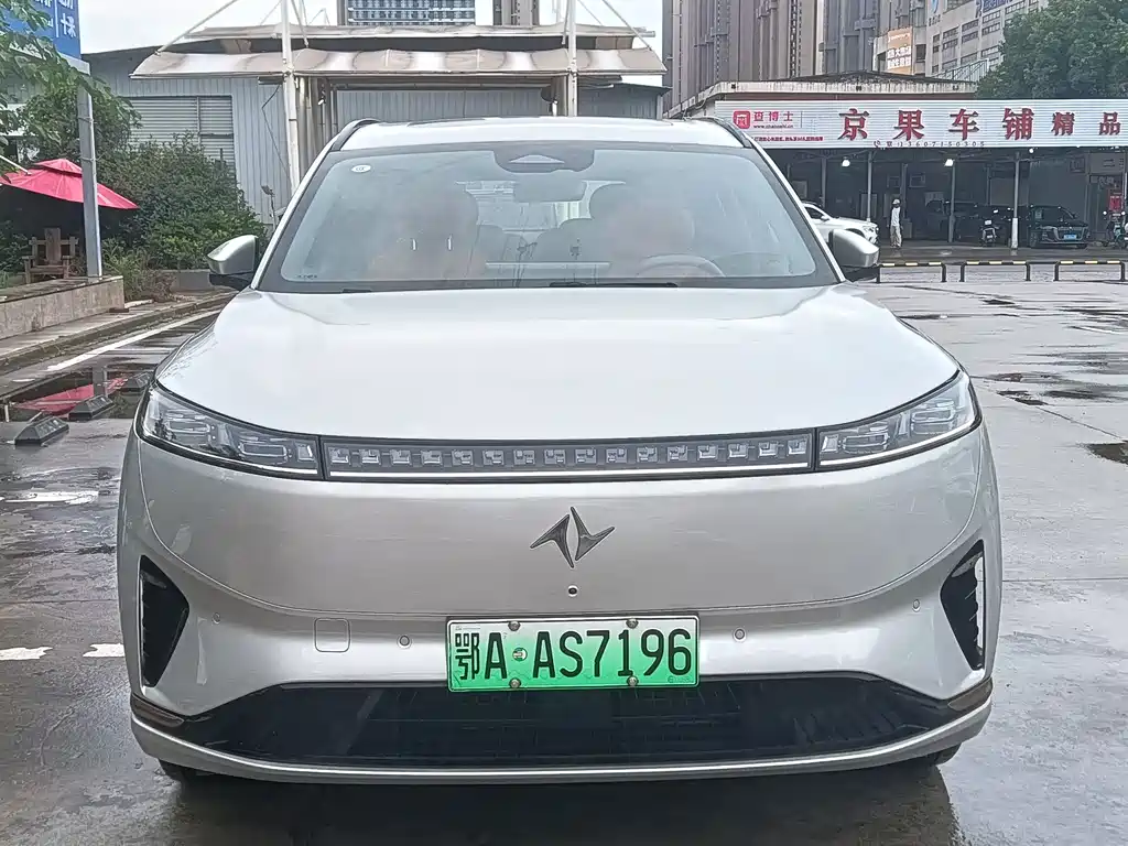Dongfeng eπ008 2024 636Max Electric 6 мест