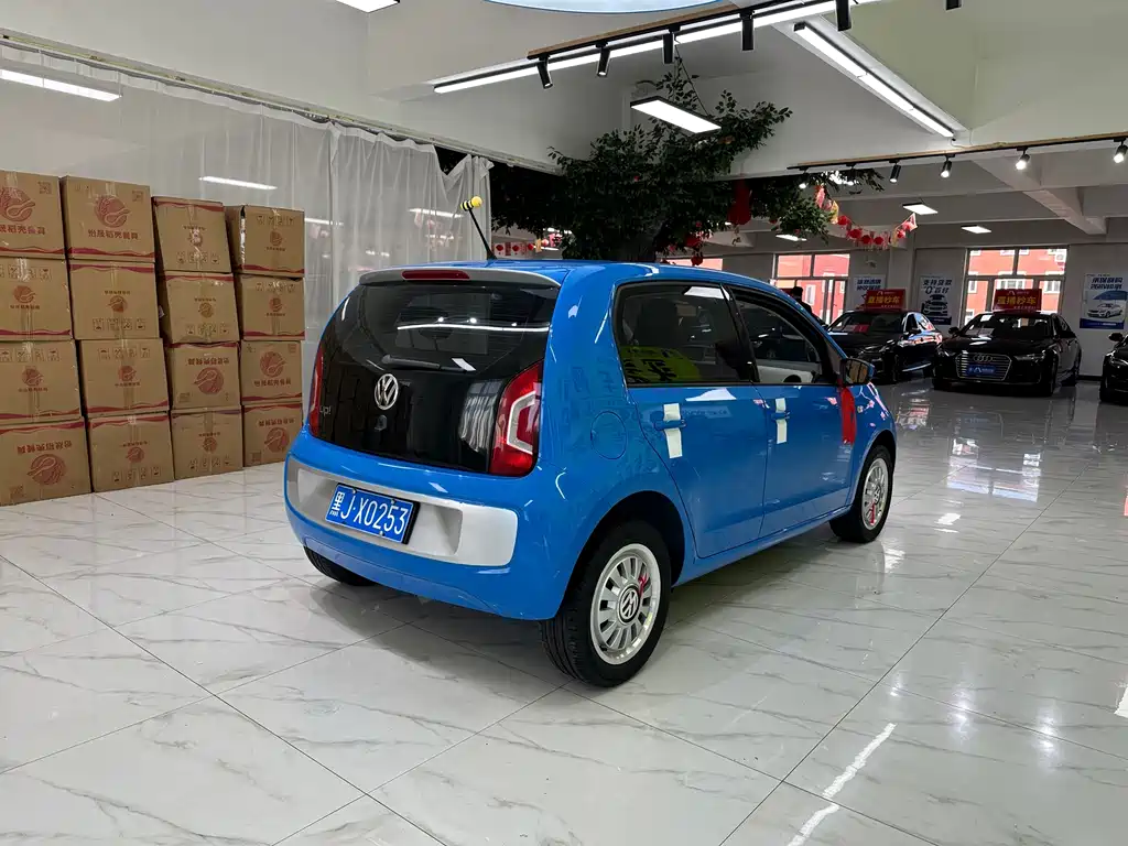 Volkswagen up! — миниатюра 4