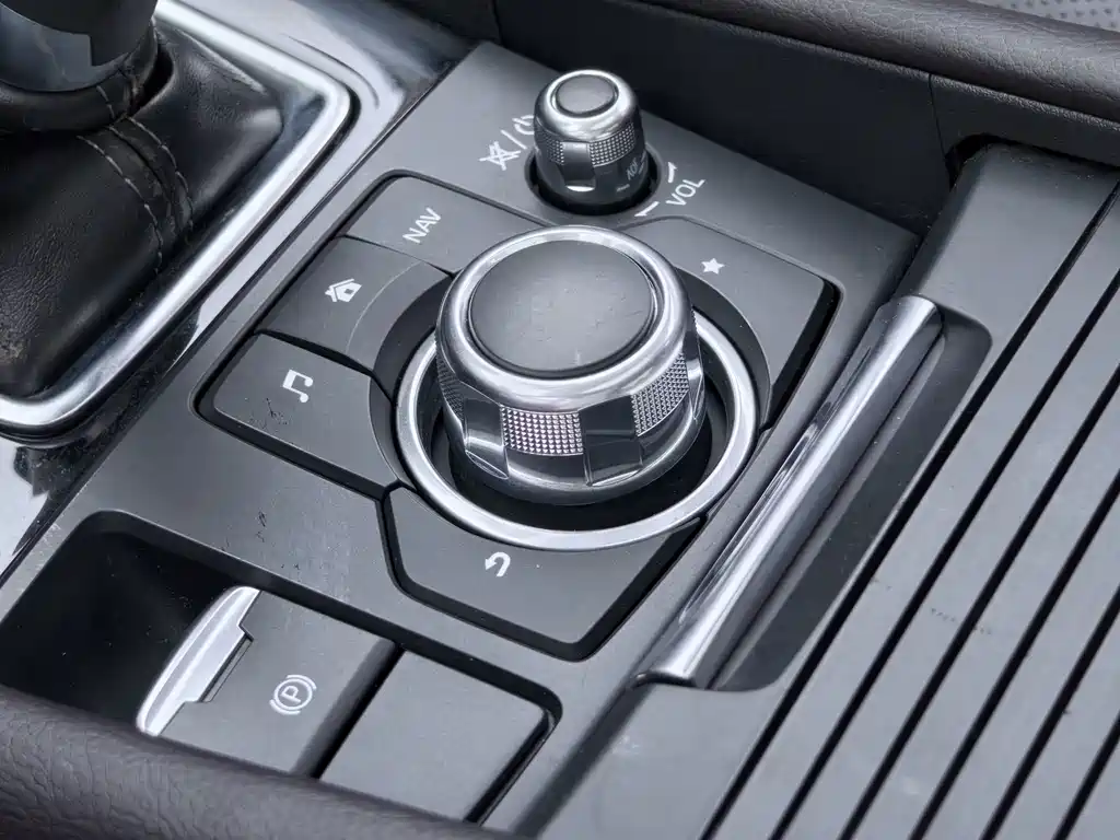 Mazda 3 Axela — миниатюра 30