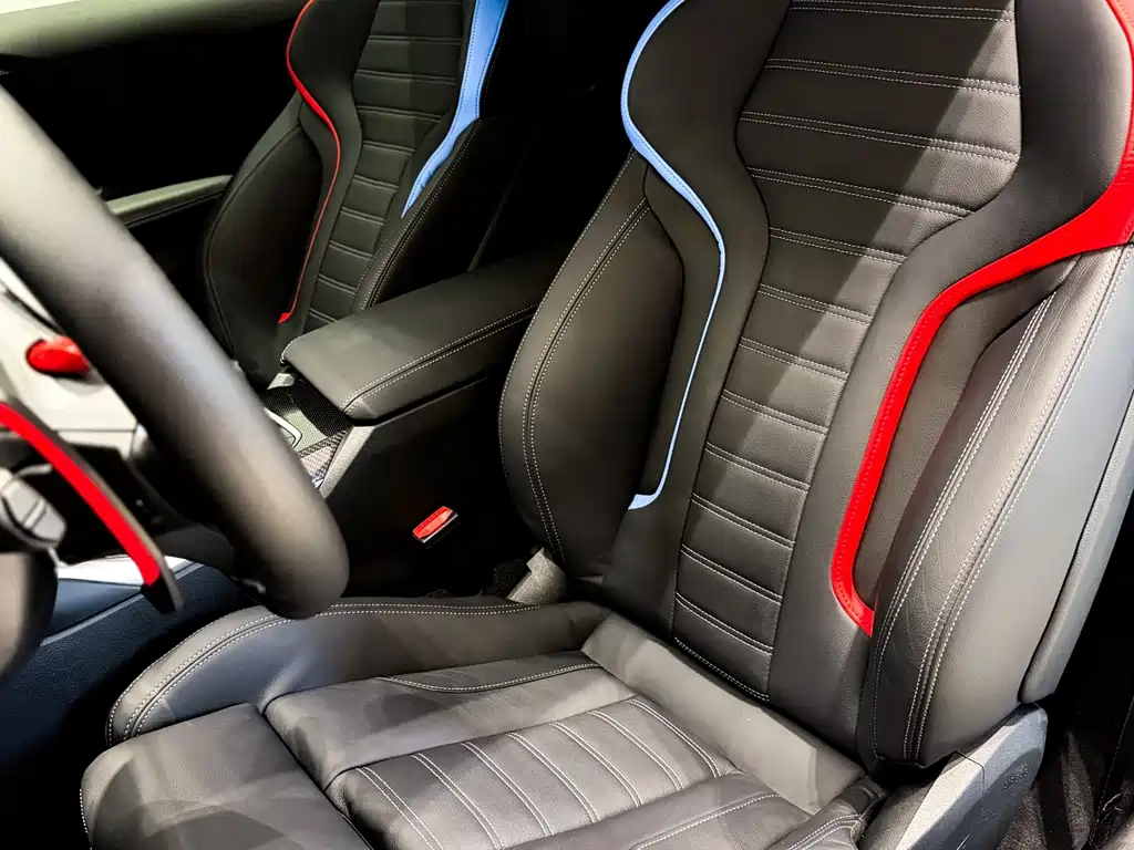 BMW M2 — миниатюра 12