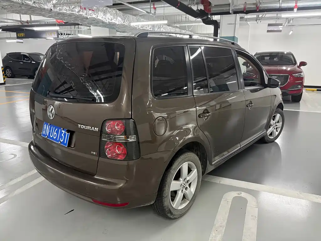 Volkswagen Touran — миниатюра 3