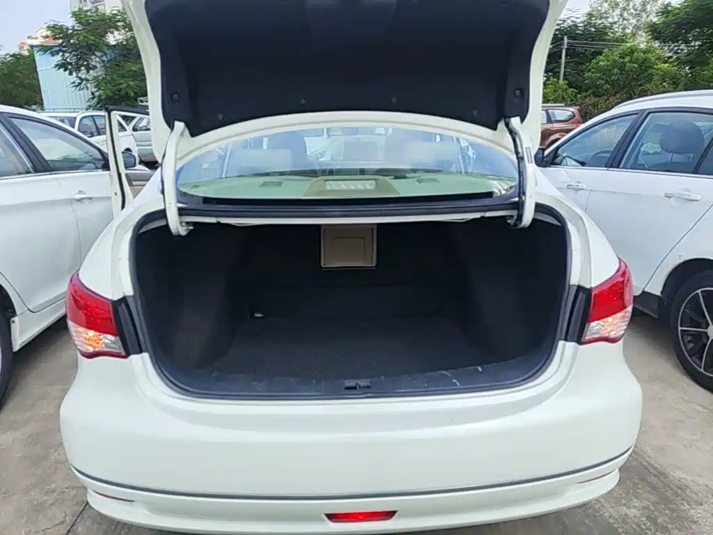 Nissan Sylphy — миниатюра 15