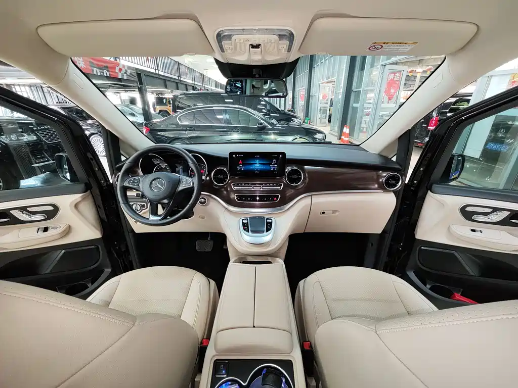 MERCEDES-BENZ V CLASS