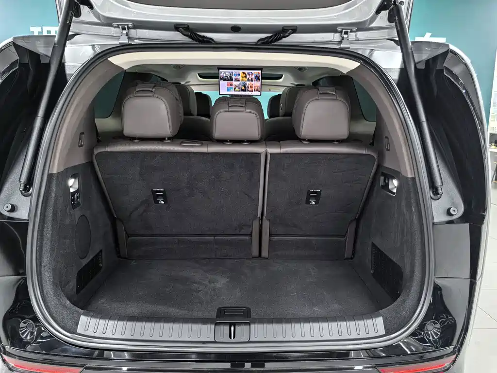 Li Auto Li MEGA — миниатюра 10