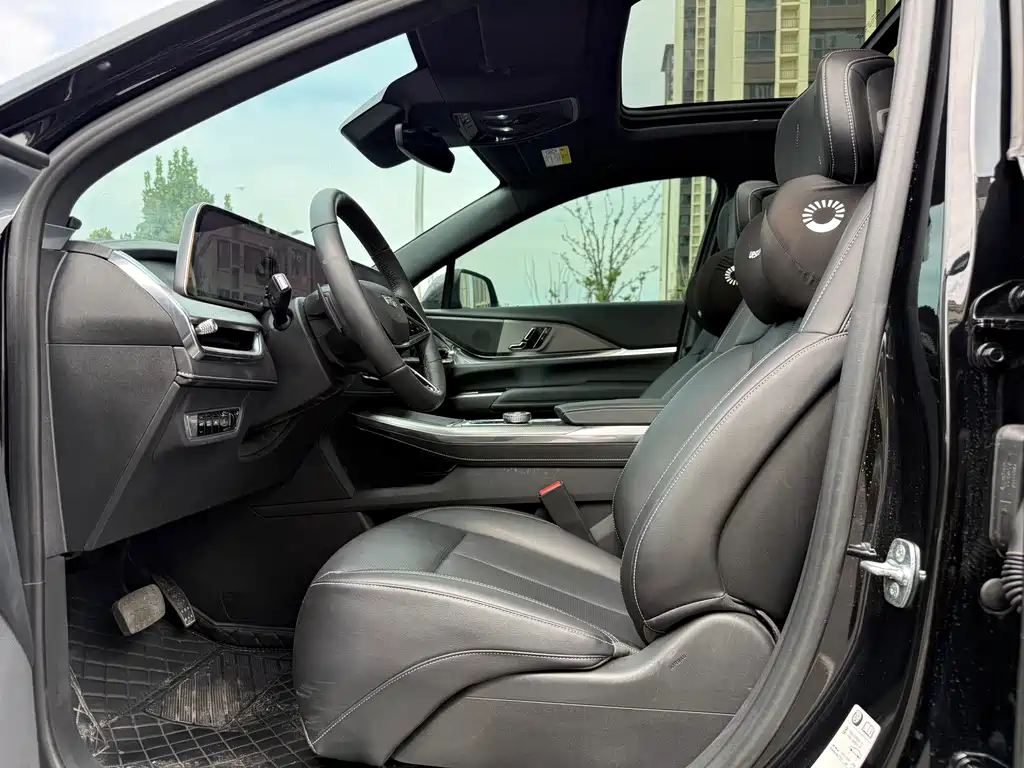 Cadillac XT5 — миниатюра 6
