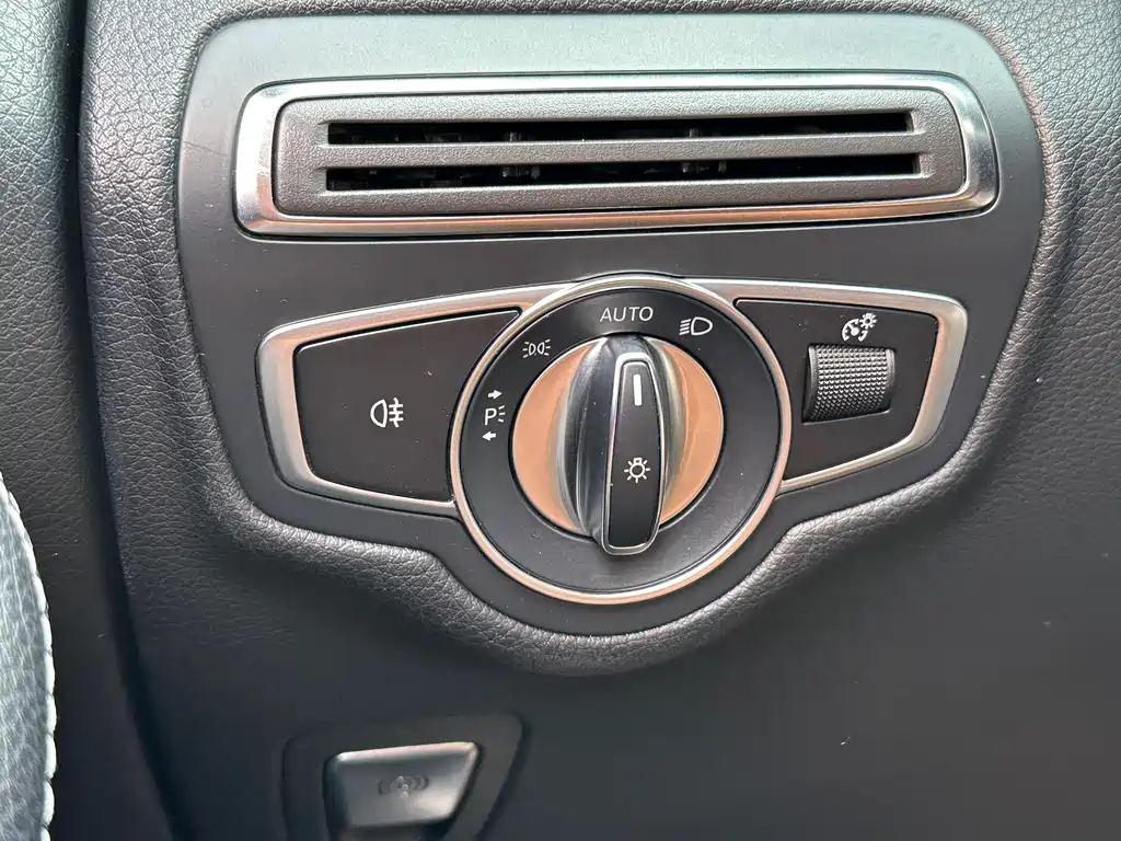 Mercedes-Benz GLC — миниатюра 14