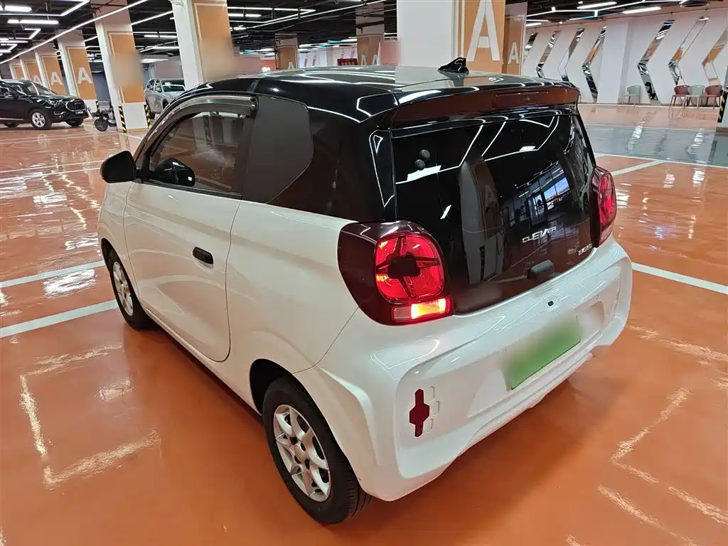 Roewe Clever 2022 311km