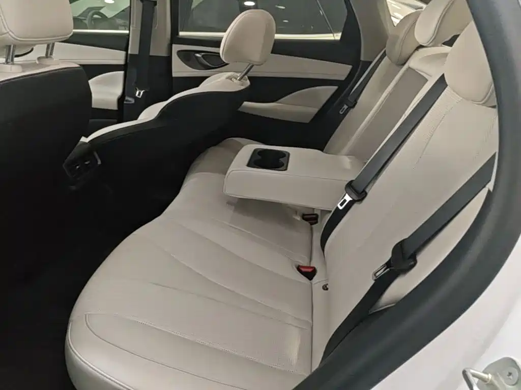 BYD Seal 05 DM-i — миниатюра 17