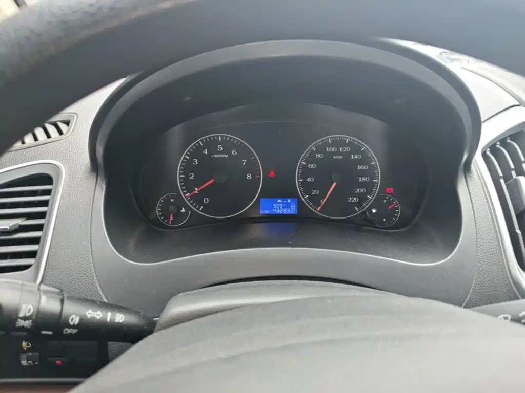 Geely King Kong — миниатюра 16