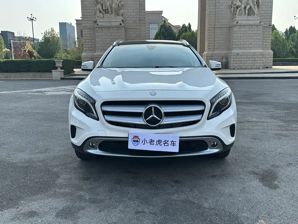 Mercedes-Benz GLA 2016 GLA 220 4MATIC Fashion