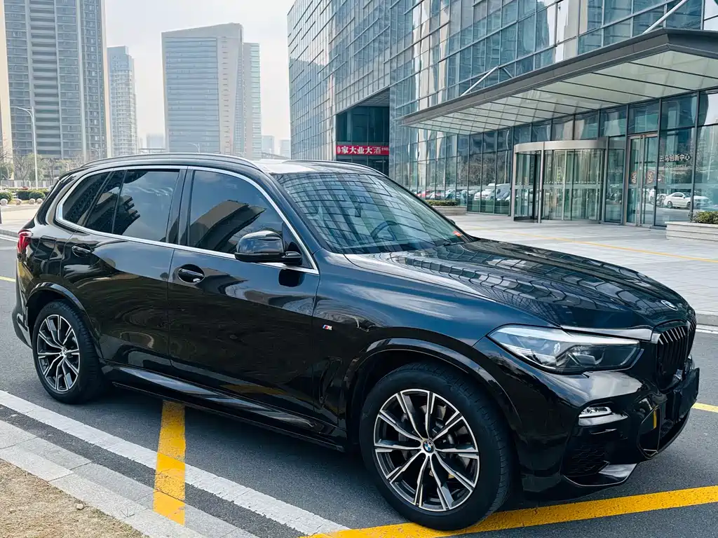 BMW X5 2021 xDrive30i M Sport