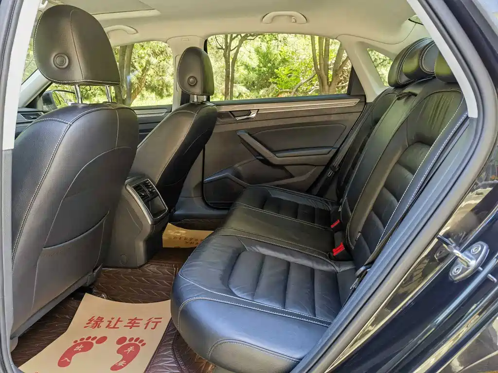 Volkswagen Passat — миниатюра 10