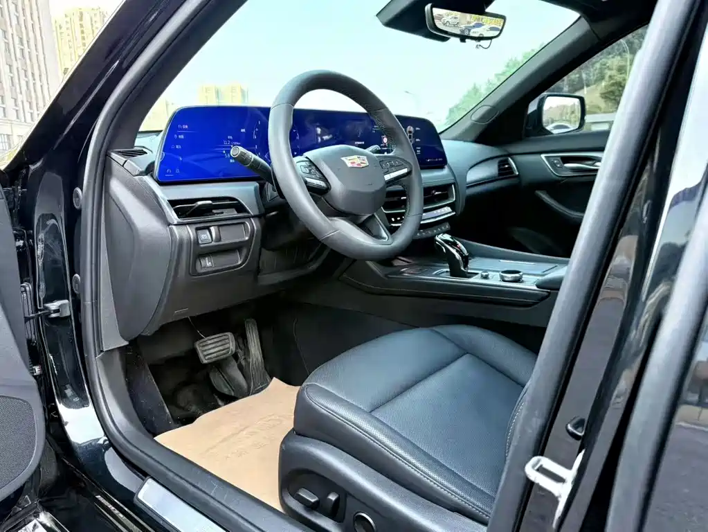 Cadillac CT5 2023 28T Luxury （ Standard ）