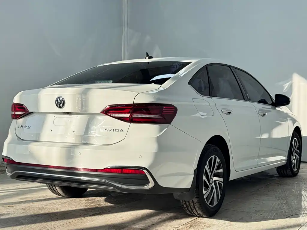 VOLKSWAGEN LAVIDA