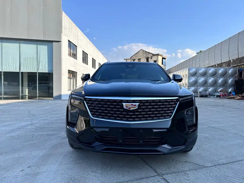 Cadillac XT4 — миниатюра 2
