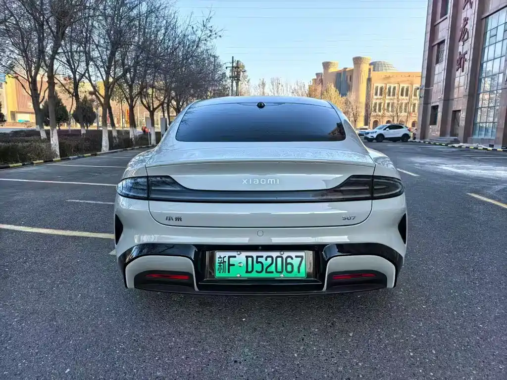 XIAOMI CAR XIAOMI SU7