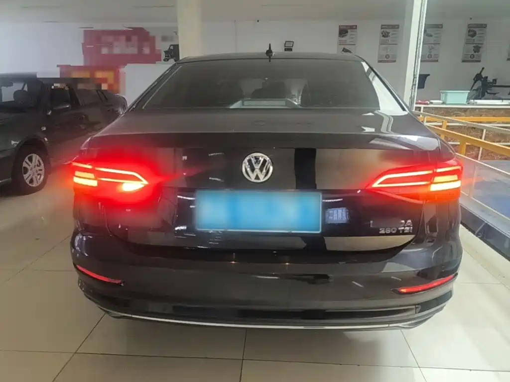 Volkswagen Lavida — миниатюра 6