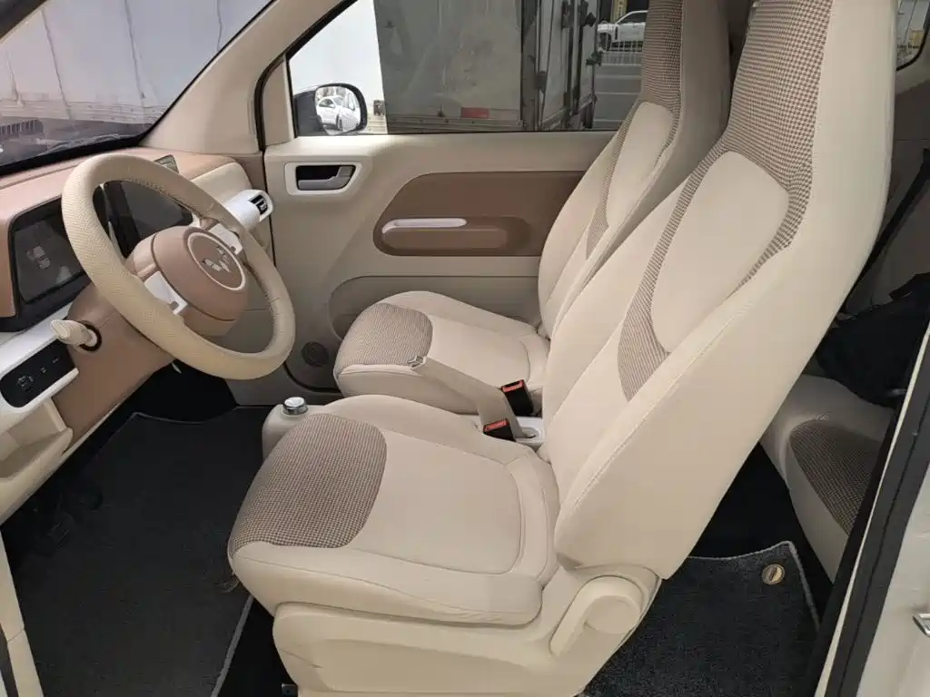 Wuling MINIEV — миниатюра 15