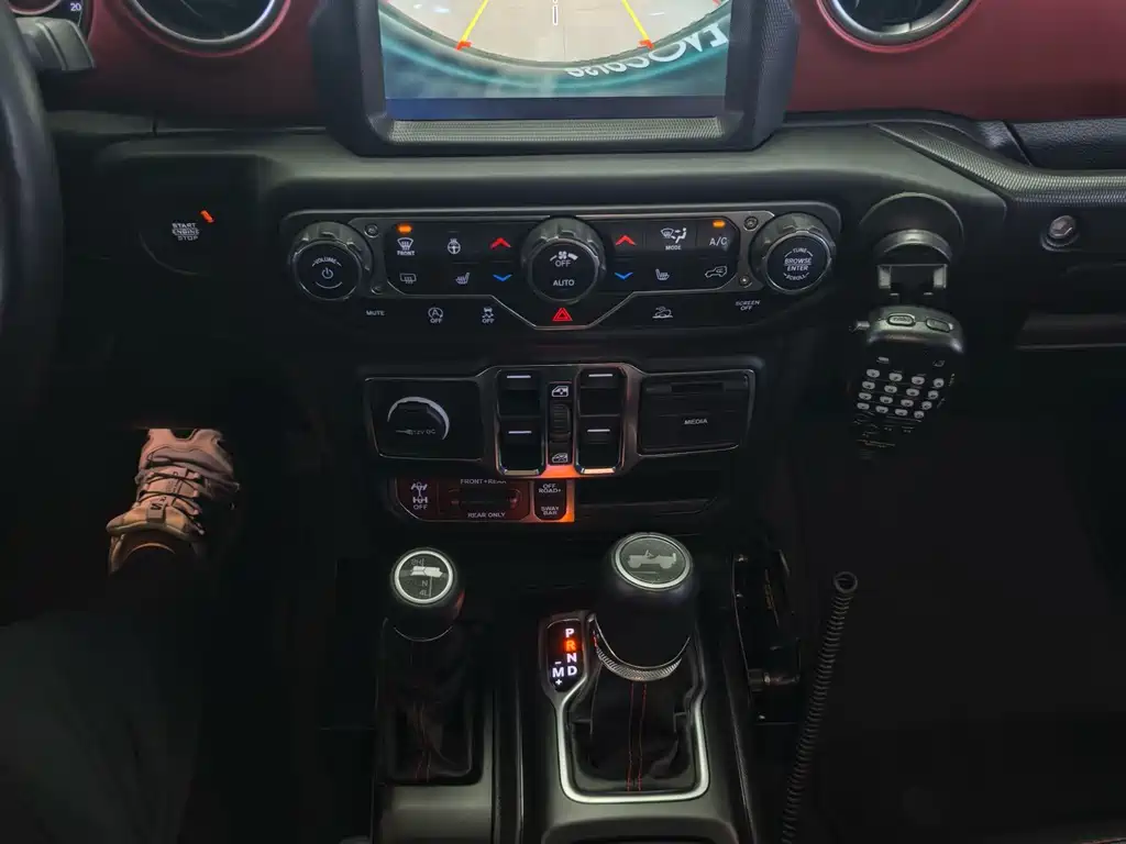 Jeep Wrangler — миниатюра 7