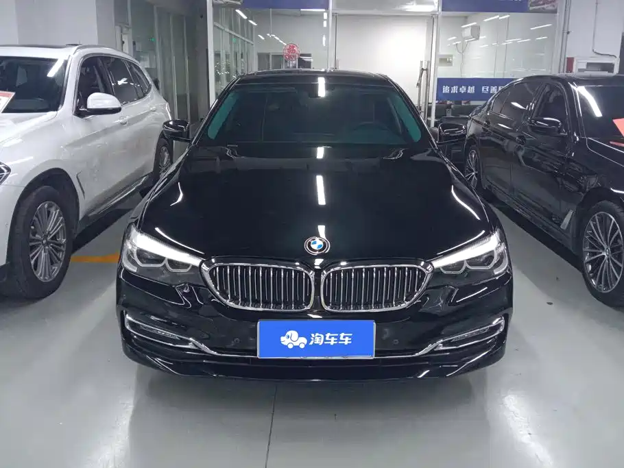 BMW 5 Series — миниатюра 2
