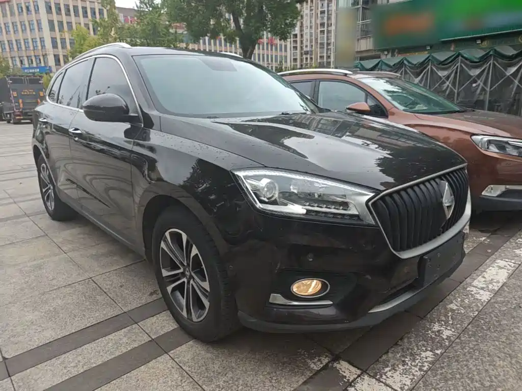 Borgward BX7 — миниатюра 4