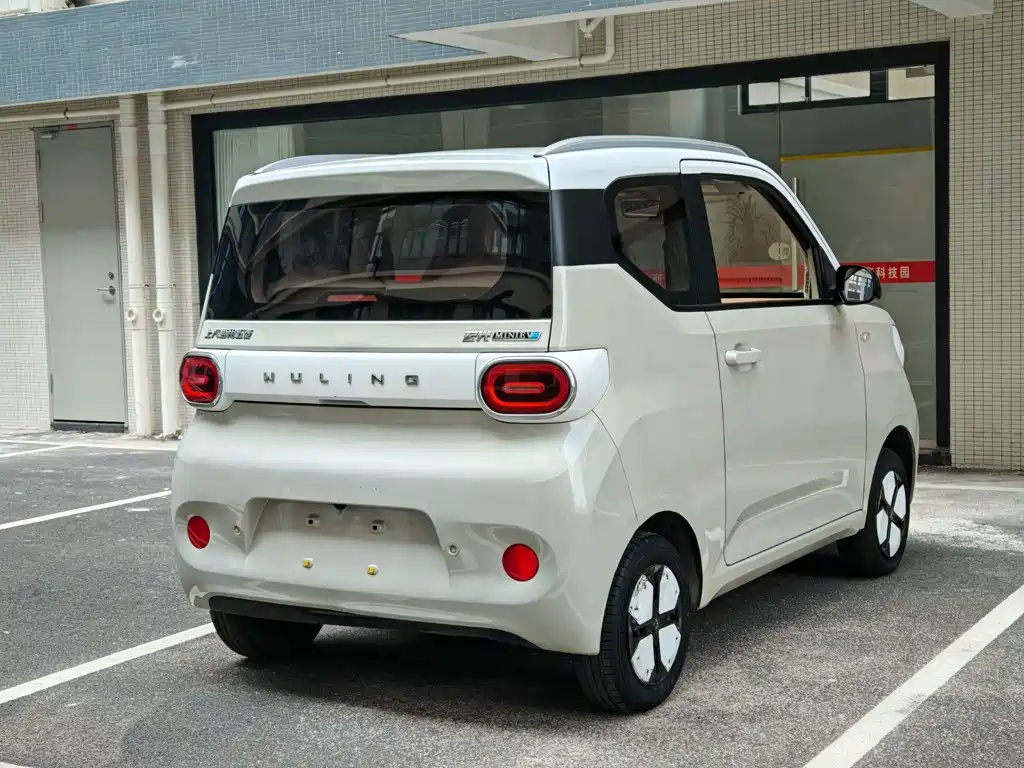 Wuling MINIEV — миниатюра 7