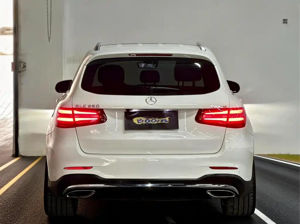 MERCEDES-BENZ GLC