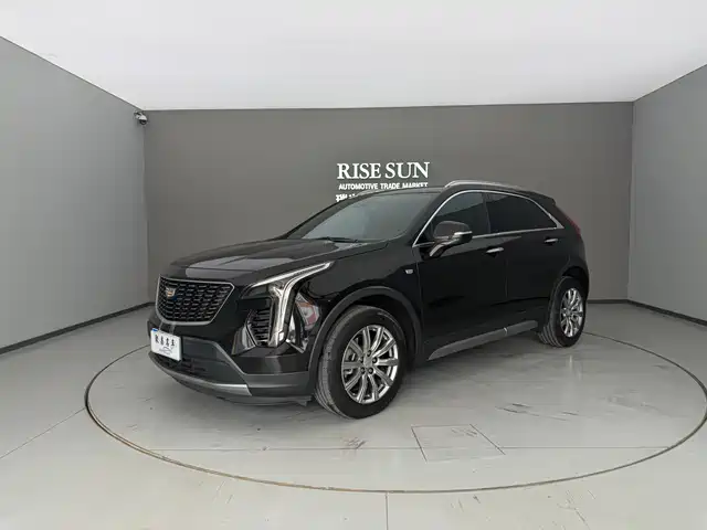 CADILLAC XT4