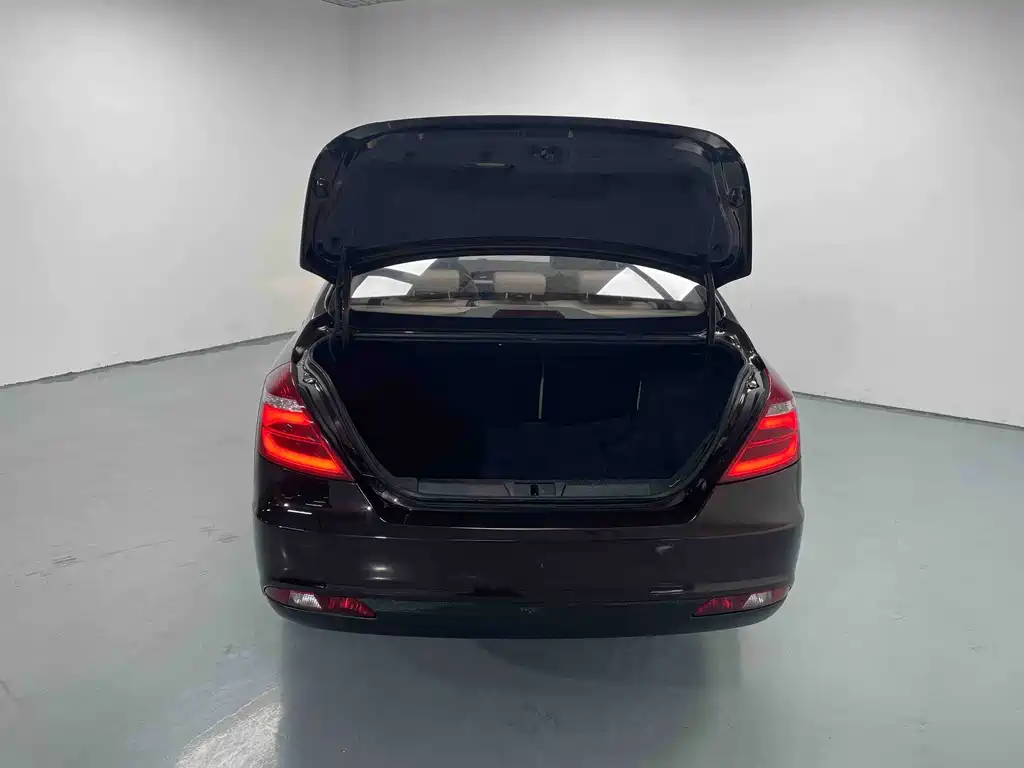 GEELY AUTOMOBILE EMGRAND