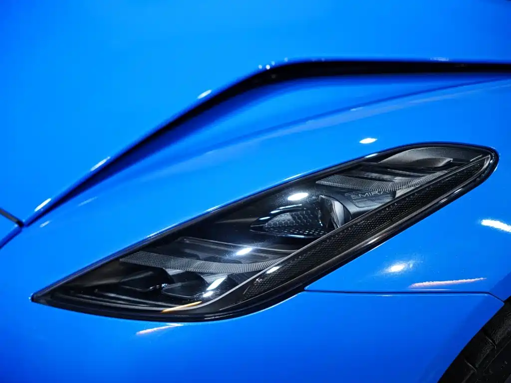 Lotus Emira — миниатюра 3