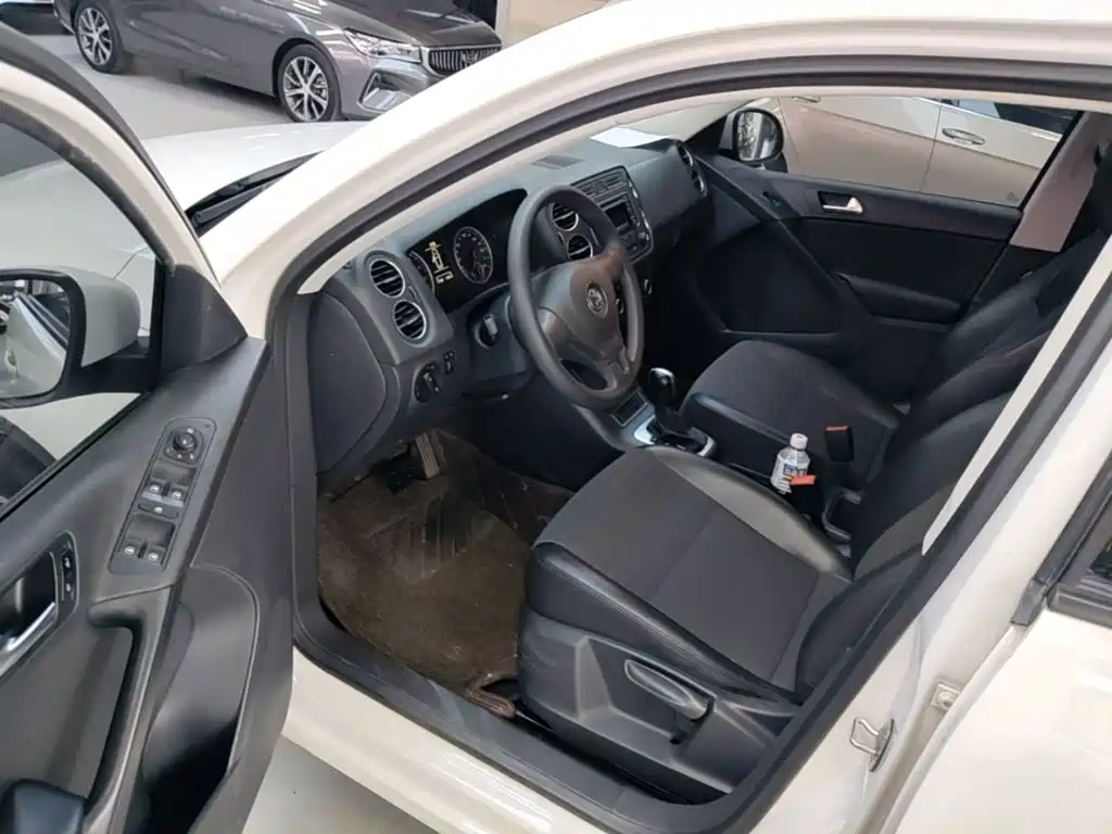 Volkswagen Tiguan — миниатюра 16