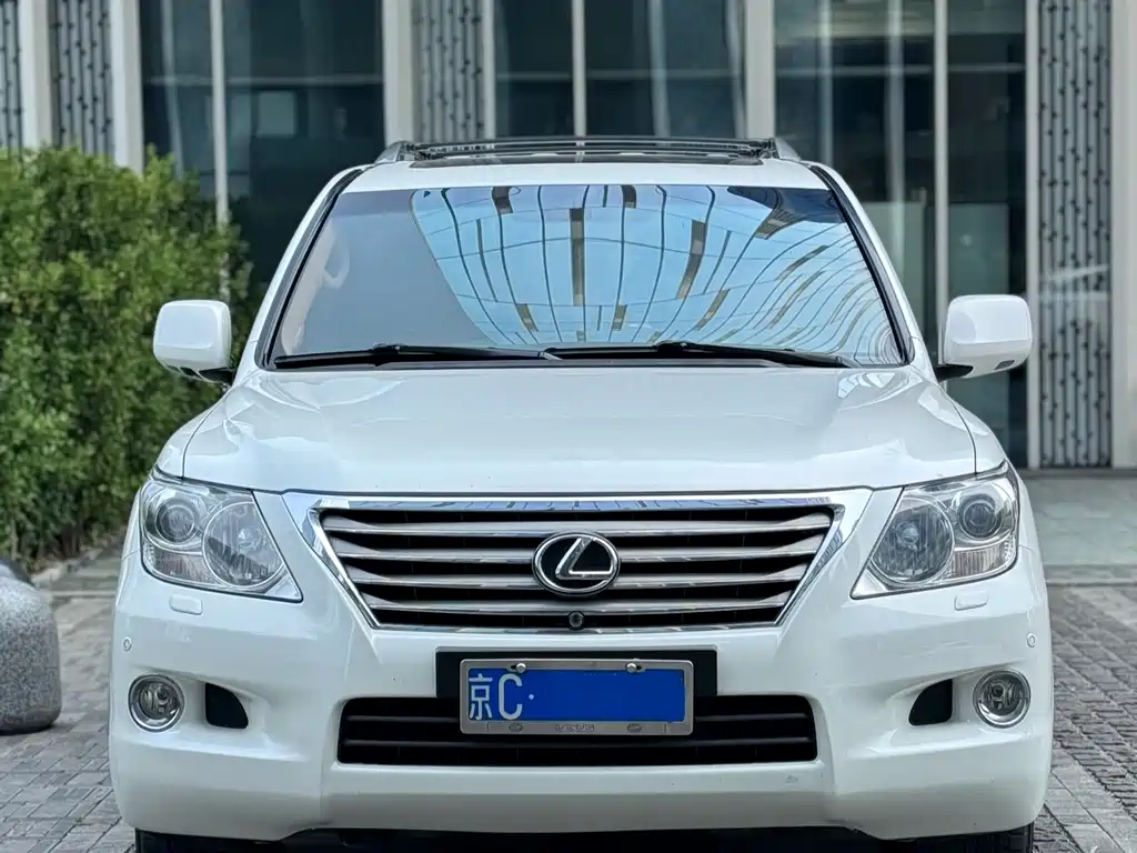 Lexus LX — миниатюра 2