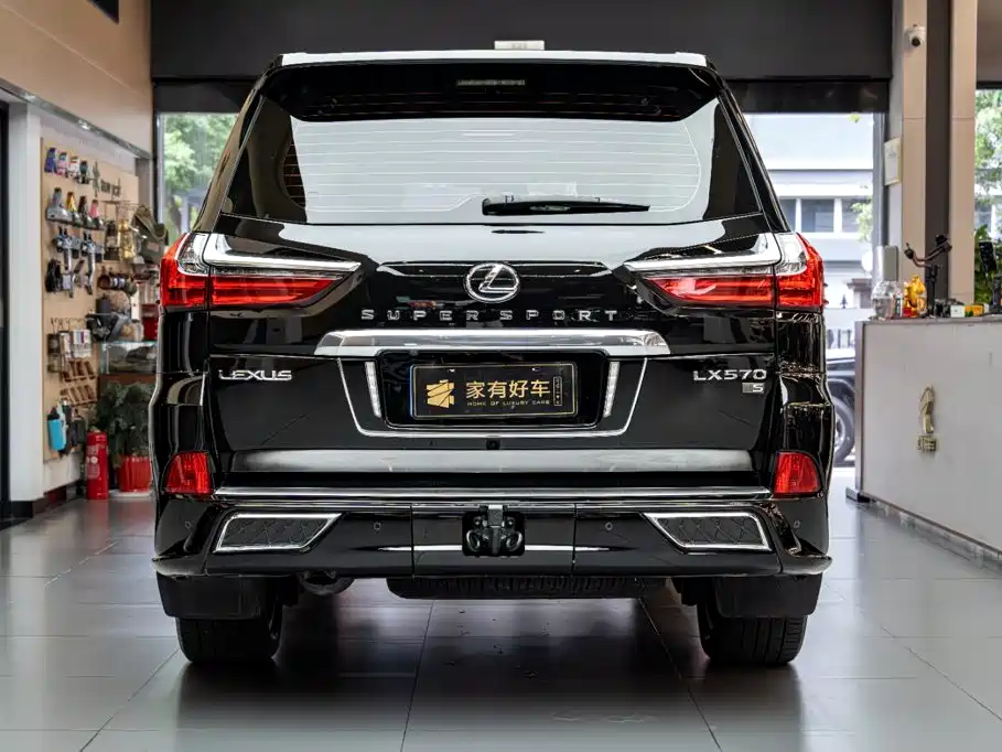 Lexus LX — миниатюра 5