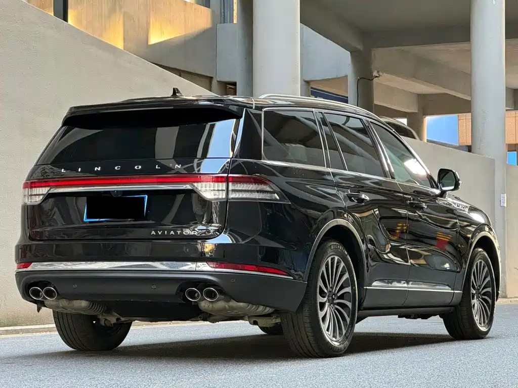 Lincoln Aviator — миниатюра 5
