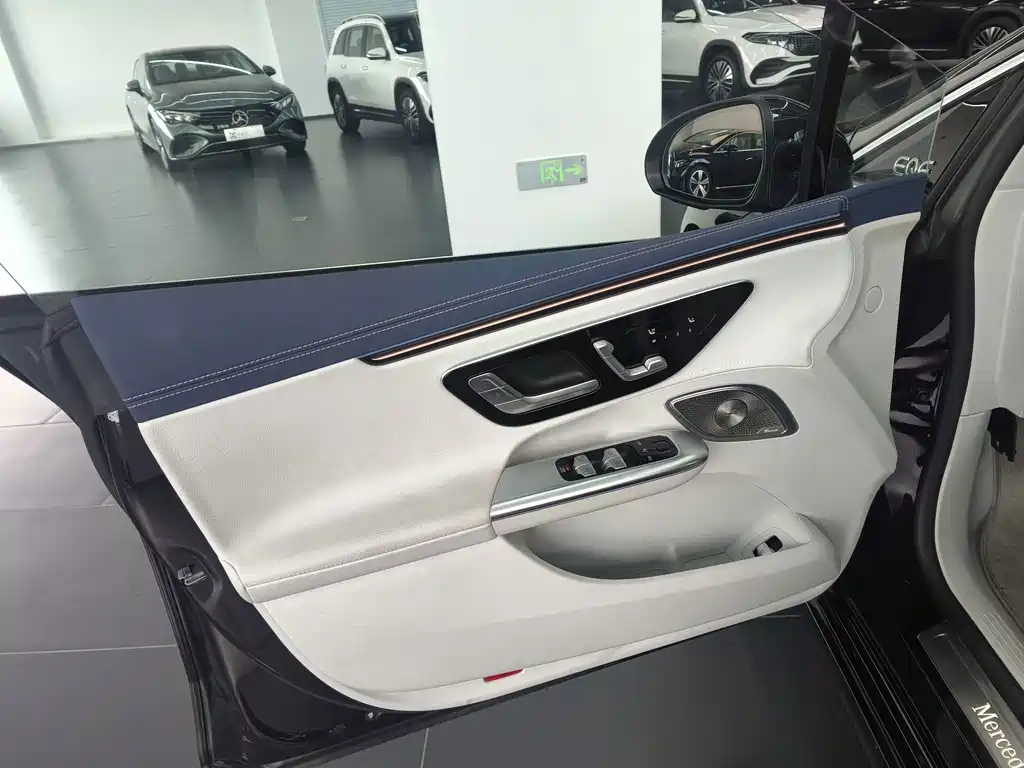 Mercedes-Benz EQE — миниатюра 9