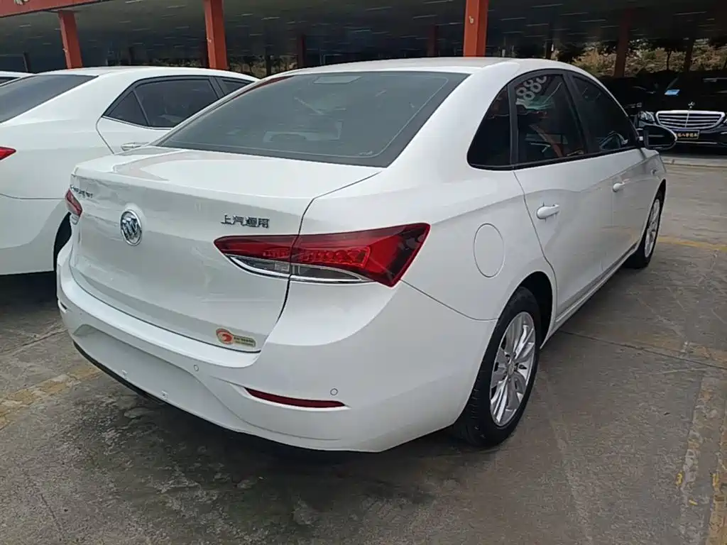 Buick Excelle — миниатюра 7