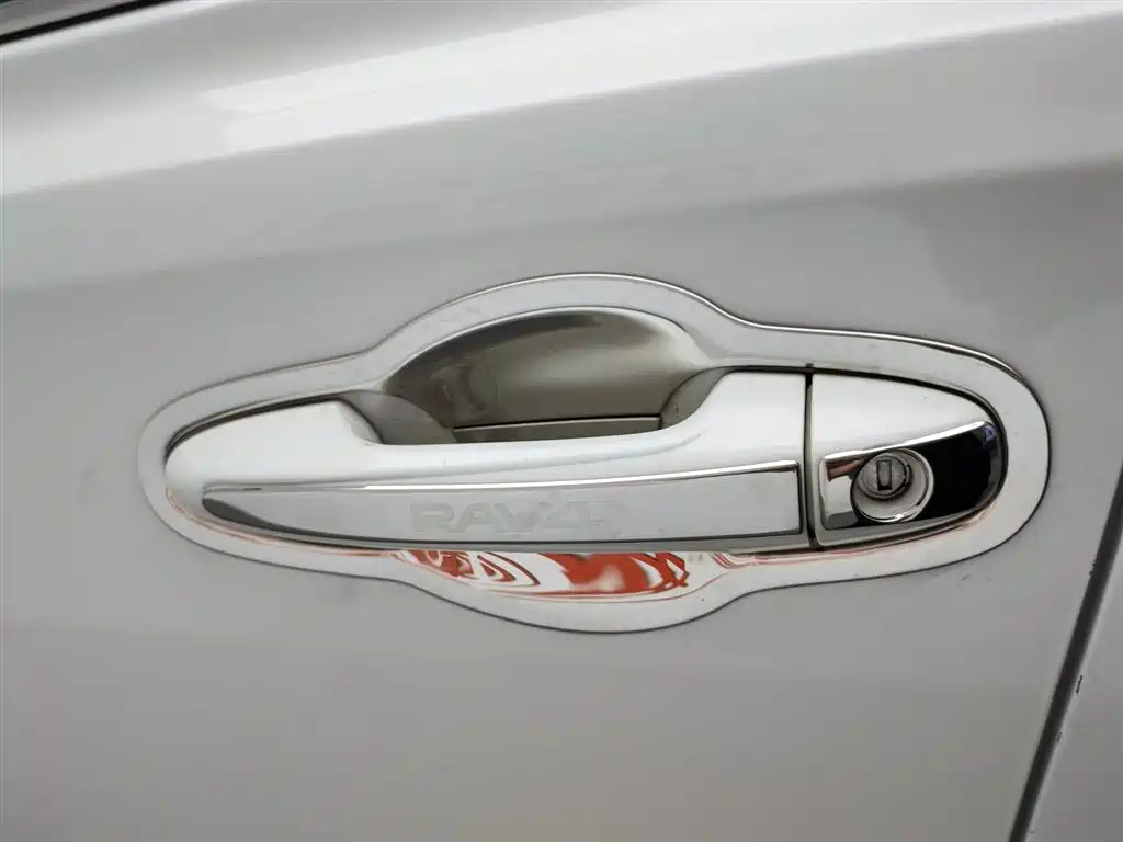 Toyota RAV4 — фотографии объявления, Фото 18