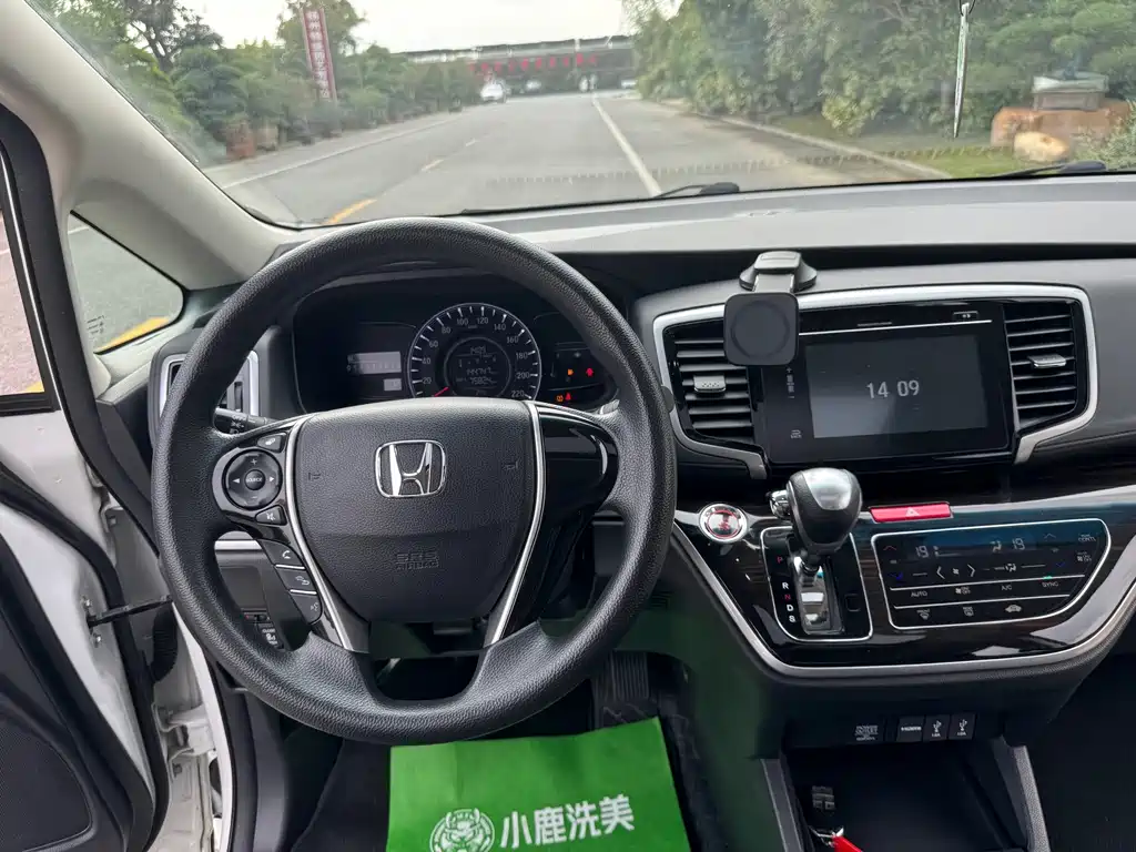 Honda Odyssey — миниатюра 14