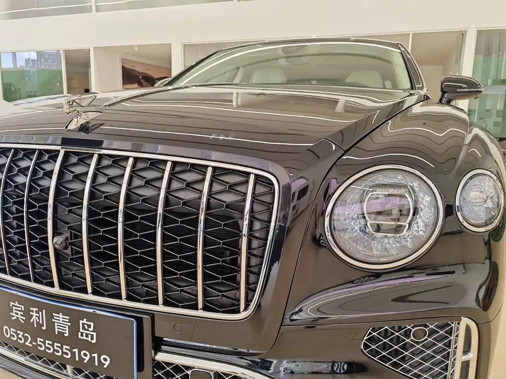 Bentley Flying Spur — миниатюра 11