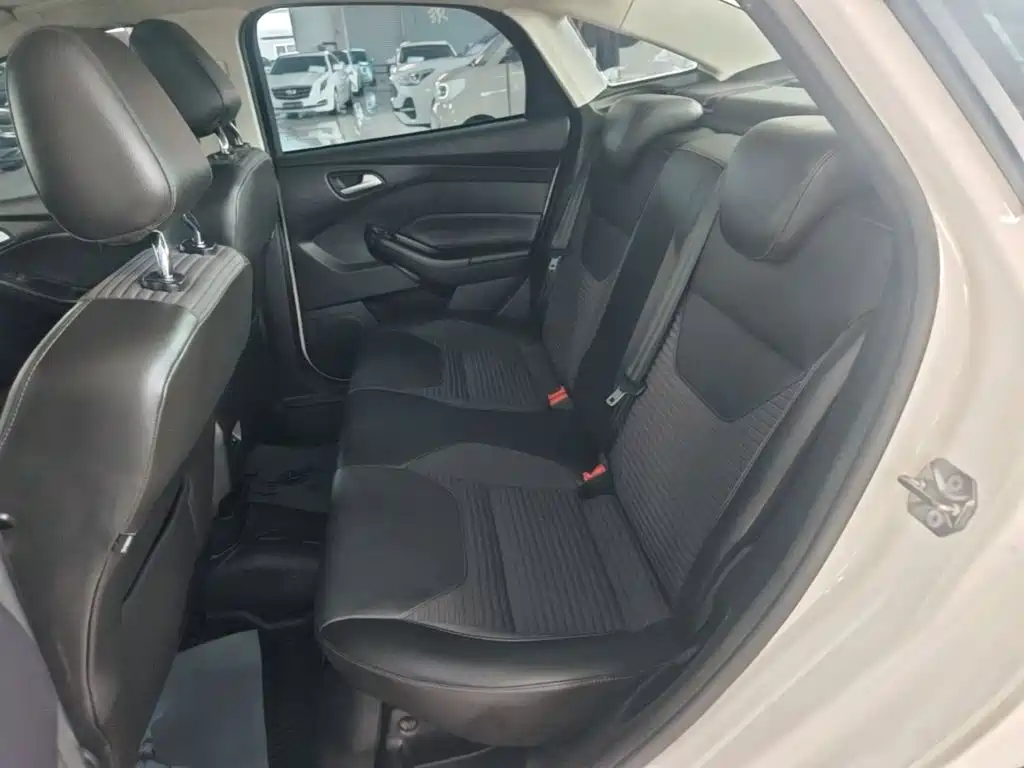 Ford Focus — миниатюра 17