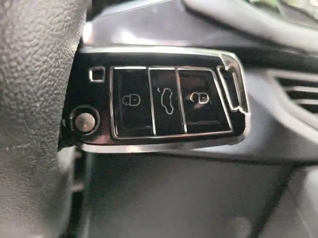 Volkswagen Tharu — миниатюра 9