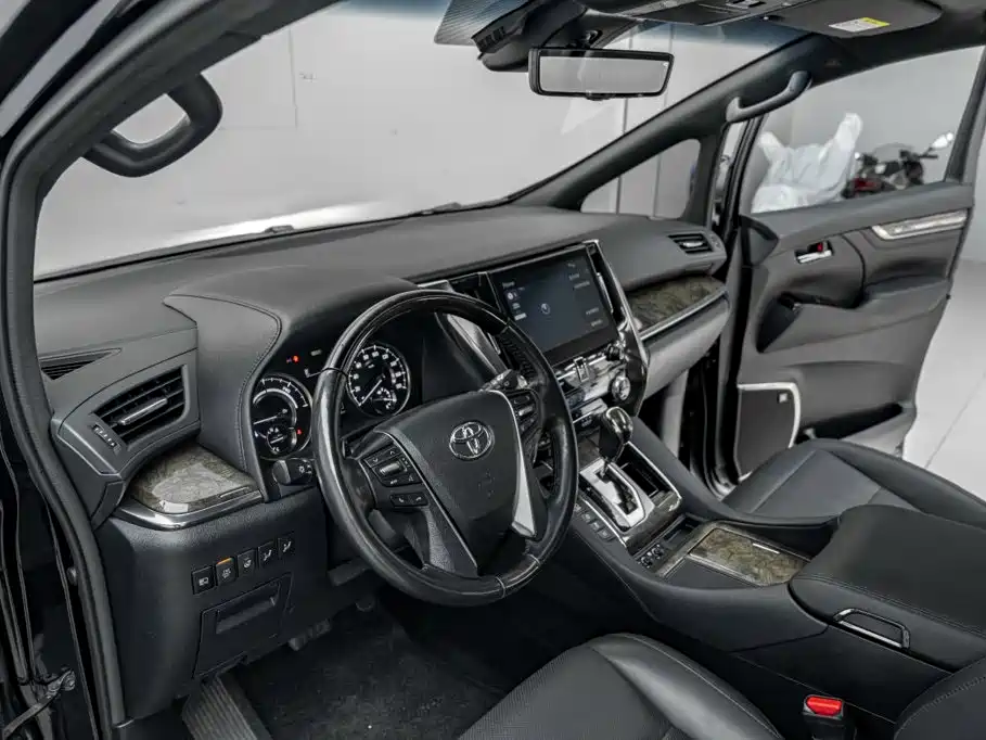 Toyota Vellfire — миниатюра 19