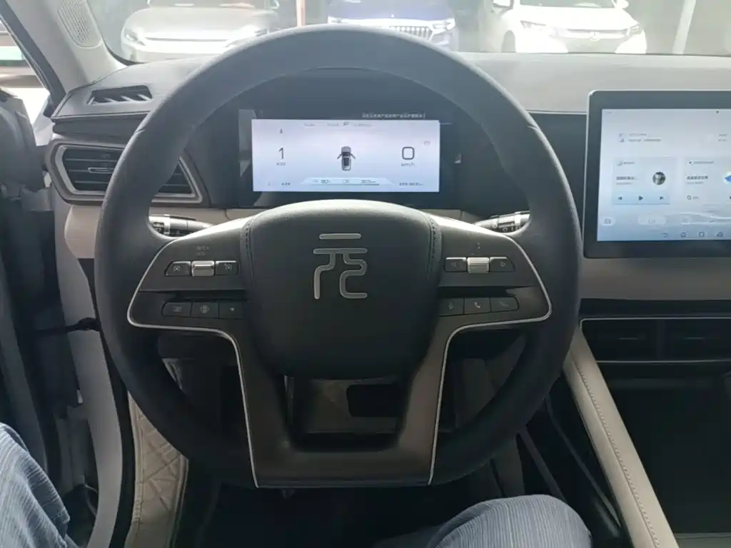 BYD Yuan UP — миниатюра 11