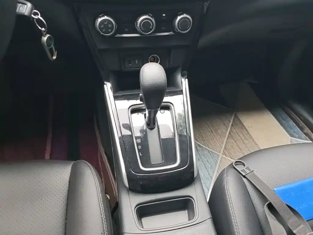 Nissan Sylphy — миниатюра 14