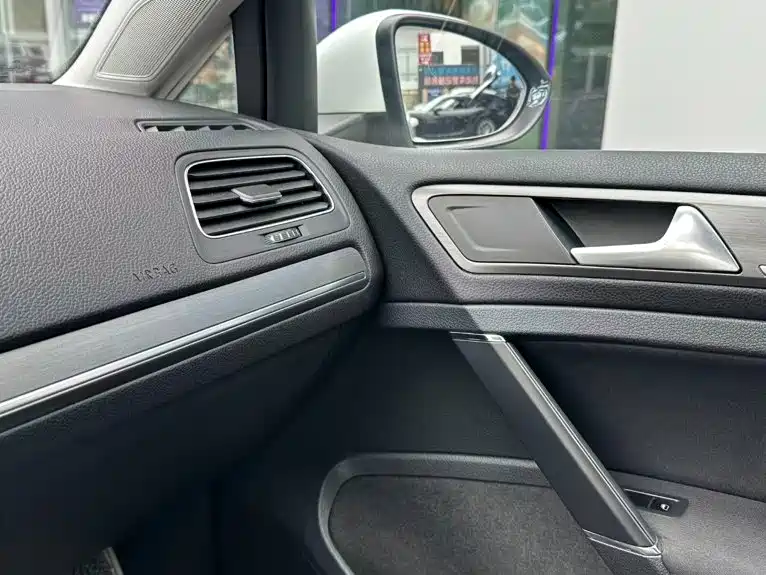 Volkswagen Golf — миниатюра 11