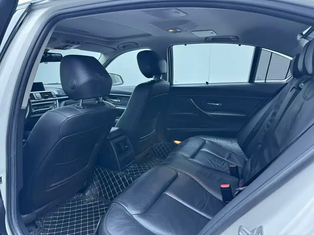 BMW 3 Series — миниатюра 6