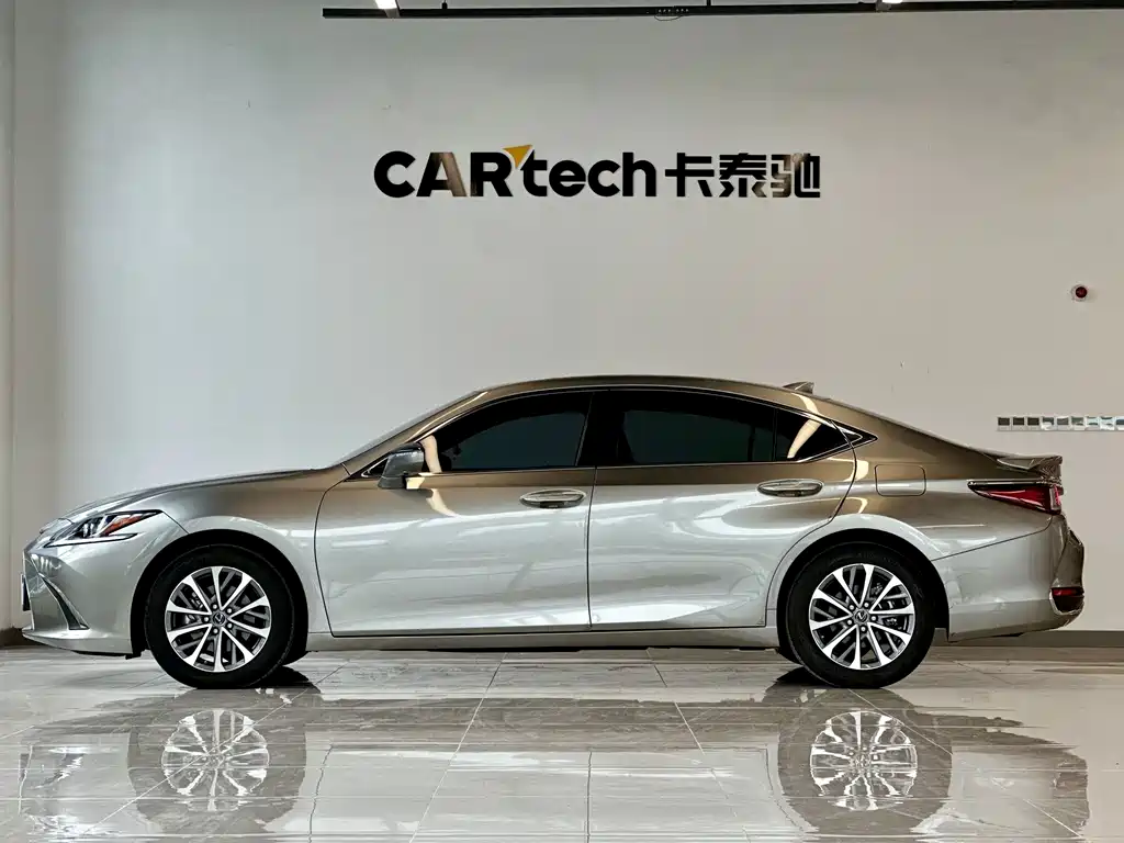 Lexus ES — миниатюра 3