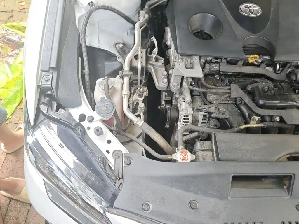 Toyota Camry — миниатюра 19
